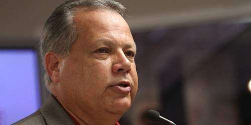 Alcaldes denuncian presión del gobierno para crear mercado a incineradora