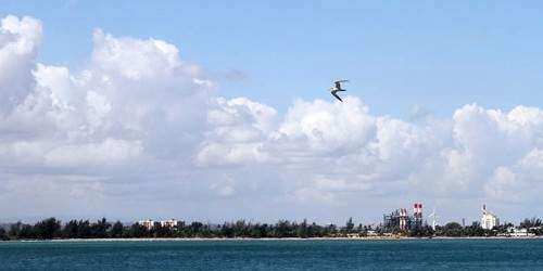 Algunas nubes, pocos aguaceros