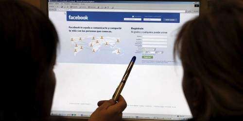 Caen las acciones de Facebook