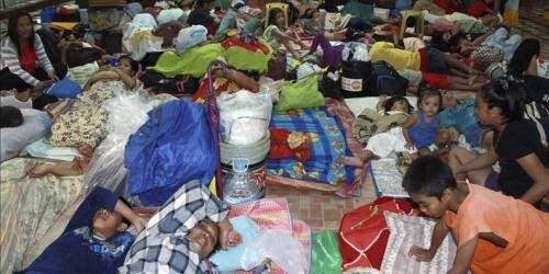 Se elevan a 238 los muertos por el tifón ‘Bopha’ en Filipinas