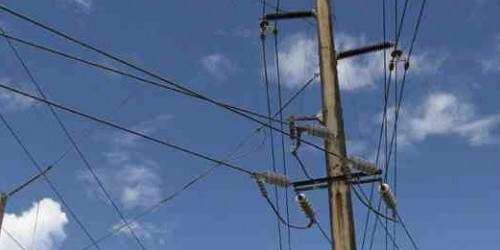 Moody’s degrada el crédito de la AEE