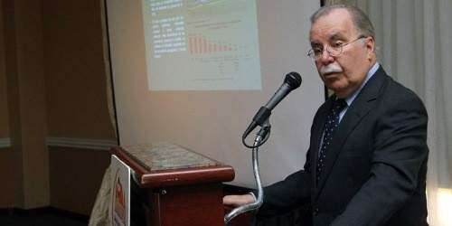 Economistas no esperan crecimiento en el 2013