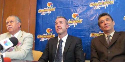 Angelo con fe en la Madre Patria