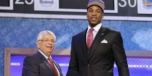 Rockets sorprenden con adquisición de Robinson