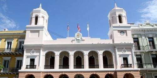Incentivos del gobierno contribuyen a crear déficit en municipios