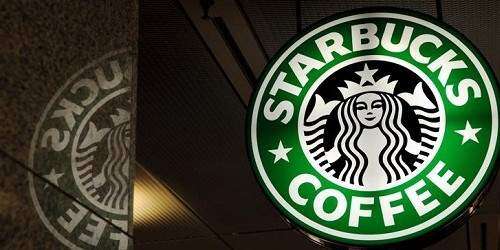 Celebran en cadena Starbucks ‘Día de las armas y el café’
