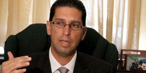 Buscan la entrada de más médicos educados en el extranjero