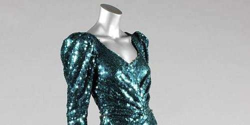 Subastan 10 trajes de Lady Di