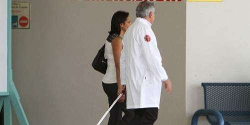 Golpe federal contra médicos por tranque con aseguradora bajo Mi Salud