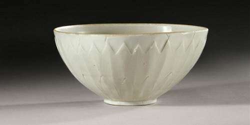 Tazón chino comprado por $3 se vende por $2.2 millones