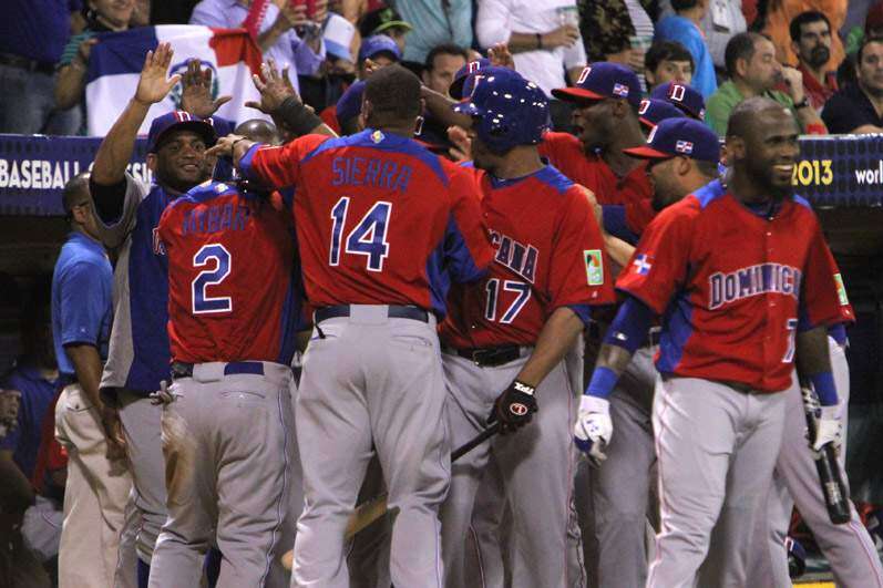 Quisqueya se llevó el duelo en el Bithorn (galería)