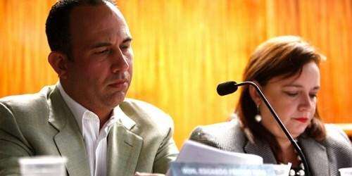 Ahora la culpa es huérfana en escándalo de fondos NSF