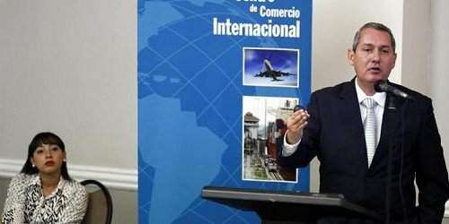 Panamá promueve en SJ feria de negocios