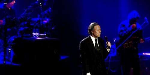 Julio Iglesias recibirá el récord Guiness al latino con más discos vendidos