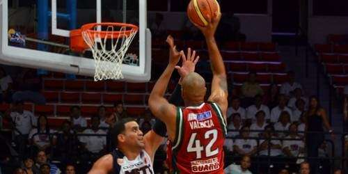 Indios dominan a los Mets en el Quijote Morales