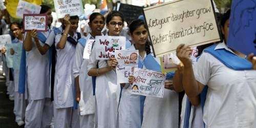 Muere niña de cuatro años tras ser violada en la India