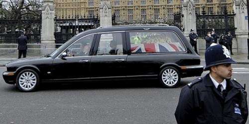 Comienza el cortejo fúnebre de Thatcher
