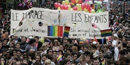 Senado francés aprobó proyecto de ley de matrimonio homosexual