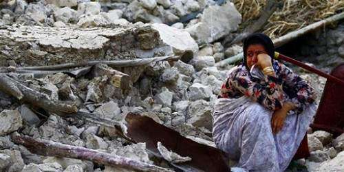 Fuerte terremoto sacude a Irán