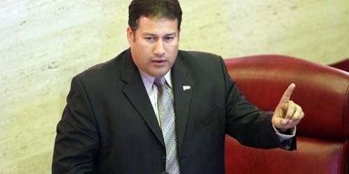 Cirilo Tirado busca cambiar Junta de la AEE