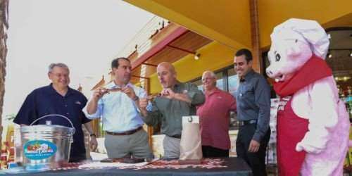 Llegan las costillas de Famous Dave’s