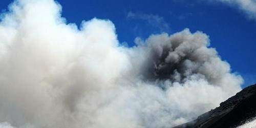 Evacuación por riesgo de erupción de un volcán en Chile