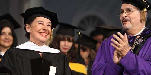 USC confiere doctorado Honoris Causa a Carmen Dolores Hernández (galería)