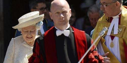 Acto solemne marca los 60 años de la coronación de Isabel II