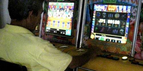 Sector turístico quiere erradicar máquinas de juegos ‘ilegales’ para allega
