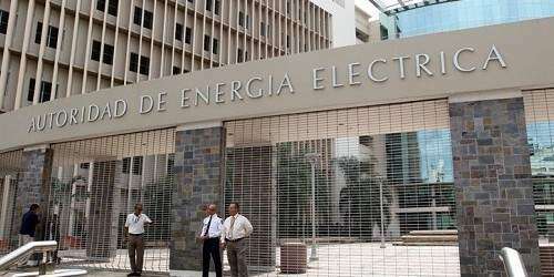 A un paso de chatarra la AEE