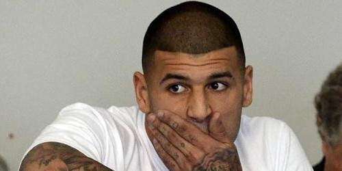 Se complica la situación de Aarón Hernández