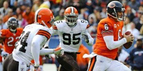 NFL: Bucs mueven fichas; Green Bay firma a Burnett