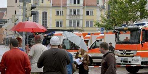 Hombre secuestra a varias personas en Alemania