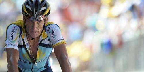 Armstrong devuelve su medalla olímpica de bronce