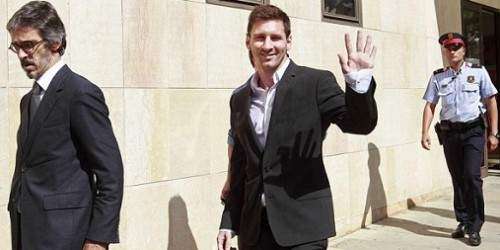 Messi se ofrece a colaborar con la justicia