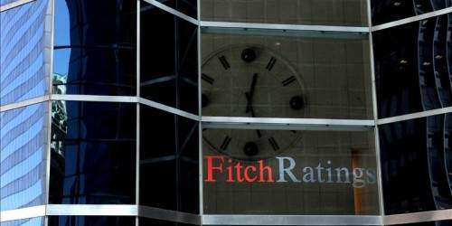 Fitch da perspectiva negativa a deuda de EE.UU.