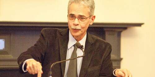 Teólogo puertorriqueño honrado como escritor distinguido en España