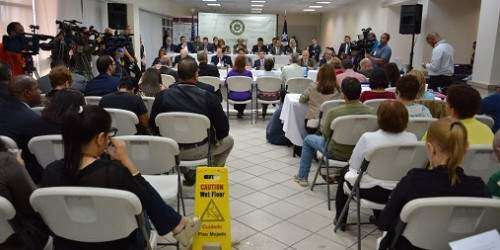 Líderes magisteriales defienden su retiro en vistas públicas