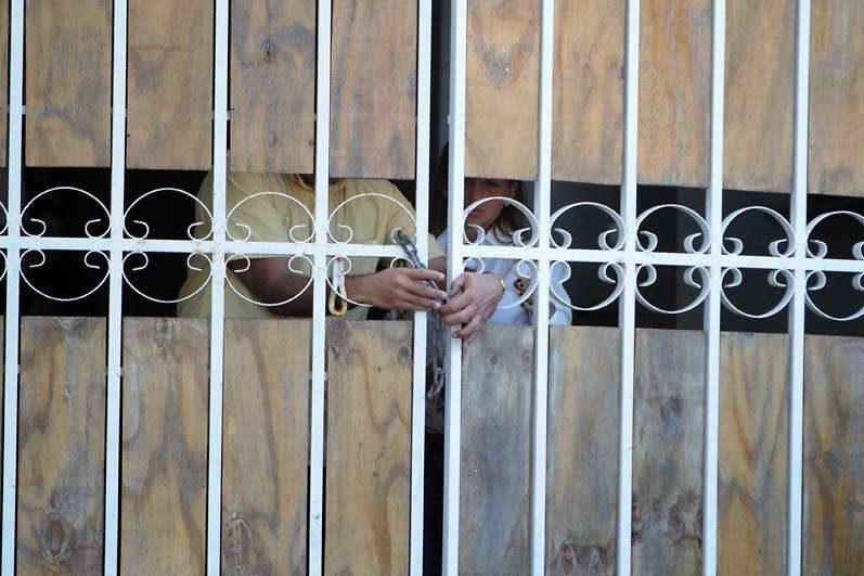 Veredicto contra Casellas enciende la mecha contra Ana Cacho (galería)