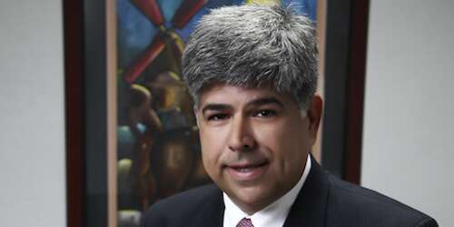 Colegio de Médicos va a segunda ronda, Ramos aventaja a Ibarra (documentos)