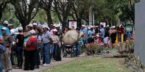 Continúan las filas en AutoExpreso, aclaran el enredo