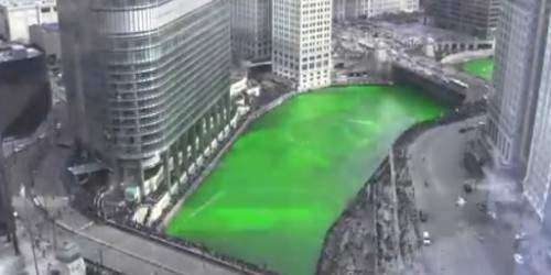 Tiñen de verde el Río Chicago en honor a San Patricio (vídeo)