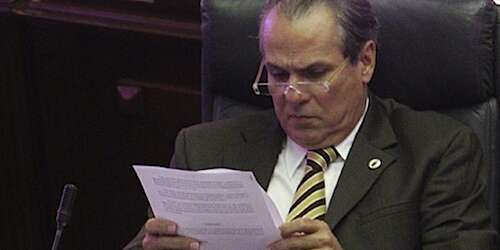 Ley de emergencia fiscal provoca reacciones mixtas entre políticos