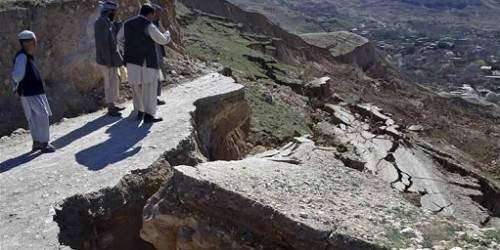 Derrumbe deja enterrada una pequeña localidad en Afganistán