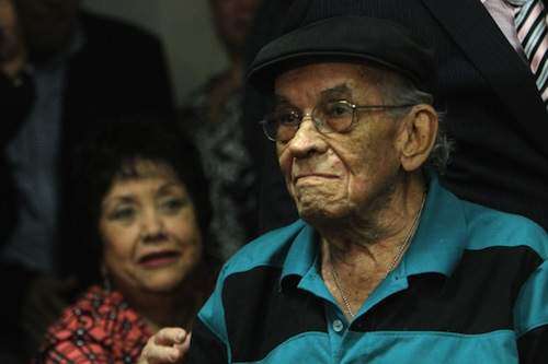 Artistas de la tercera edad aplauden enmienda a Ley 108 (galería)