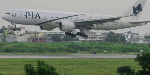 Muere pasajera de un avión tiroteado cuando aterrizaba en Pakistán