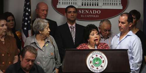 Artistas de la tercera edad aplauden enmienda a Ley 108 (galería)