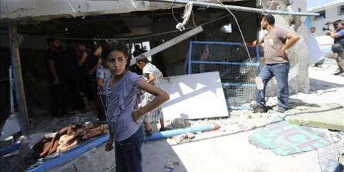 Unión Europea condena ataque a una escuela y a un mercado en Gaza