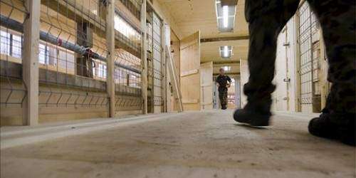 Corrección investiga fotos explícitas de confinadas