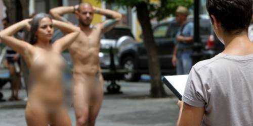 Beneficioso desnudarse para liberar el estres y elevar la autoestima